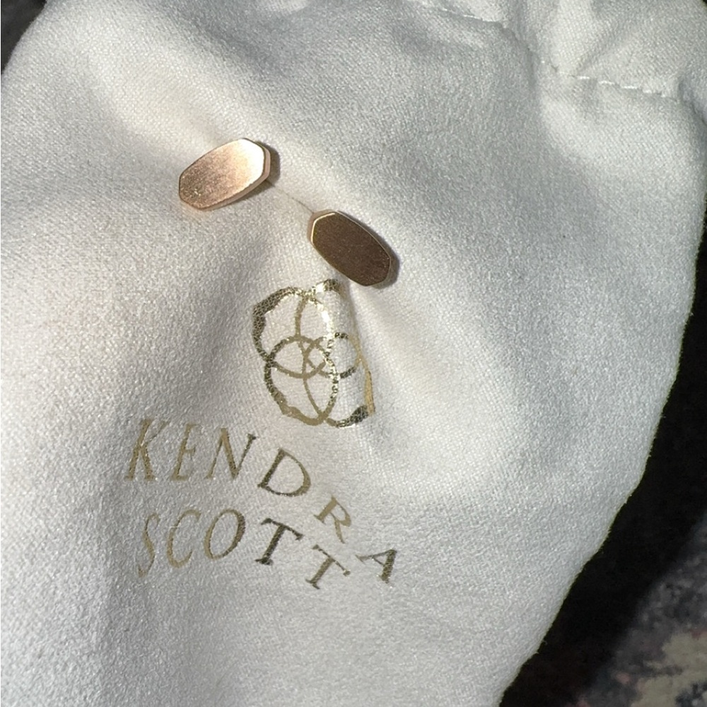 Kendra Scott Rose Gold studs